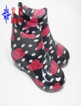 Wholesale Custom Made Colorful  Printed Popular Rubber Rain Boots Waterproof Rain Shoes
